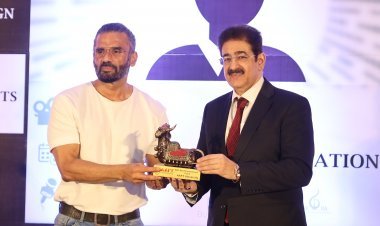 एएएफटी यूनिवर्सिटी के ओरिएंटेशन प्रोग्राम में एक्टर सुनील शेट्टी ने स्टूडेंट्स को किया प्रोत्साहित