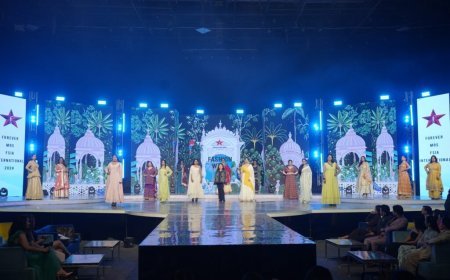 फॉरएवर फैशन वीक 2024: डिज़ाइनर्स, मॉडल्स और विज़नरीज़ का भव्य संगम